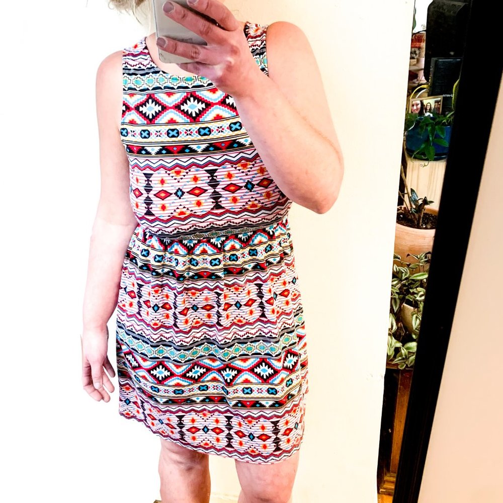 comfy aztec print dress w/elastic waist sleeveless